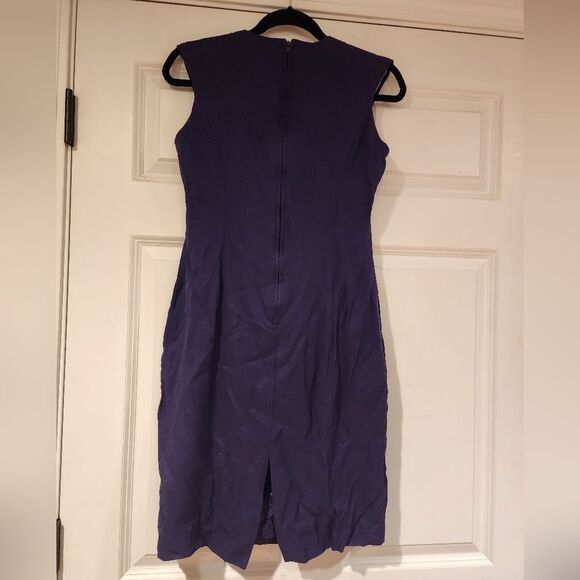 Amanda Taylor plum colored sleeveless formal dress Size 8 - Picture 4 of 4